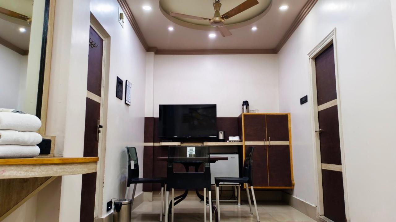 Hotel Samrat Baharampur Exterior foto